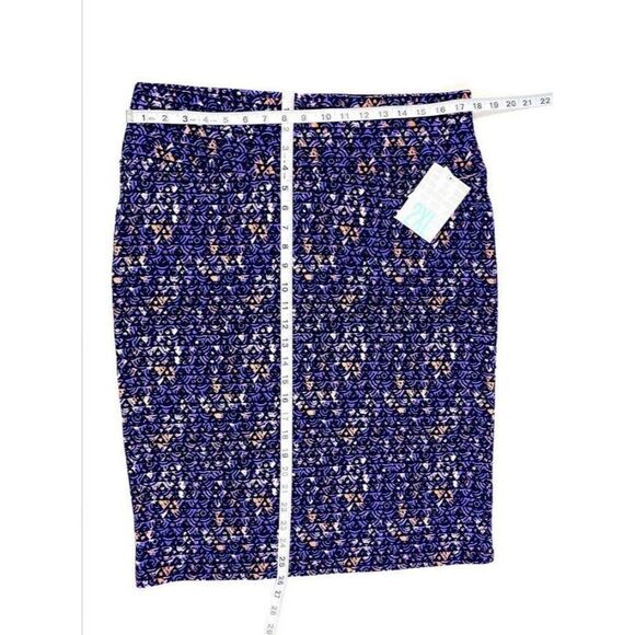 LuLaRoe Cassie Skirt Pencil Crepe Purple 2XL‎ - Picture 4 of 6